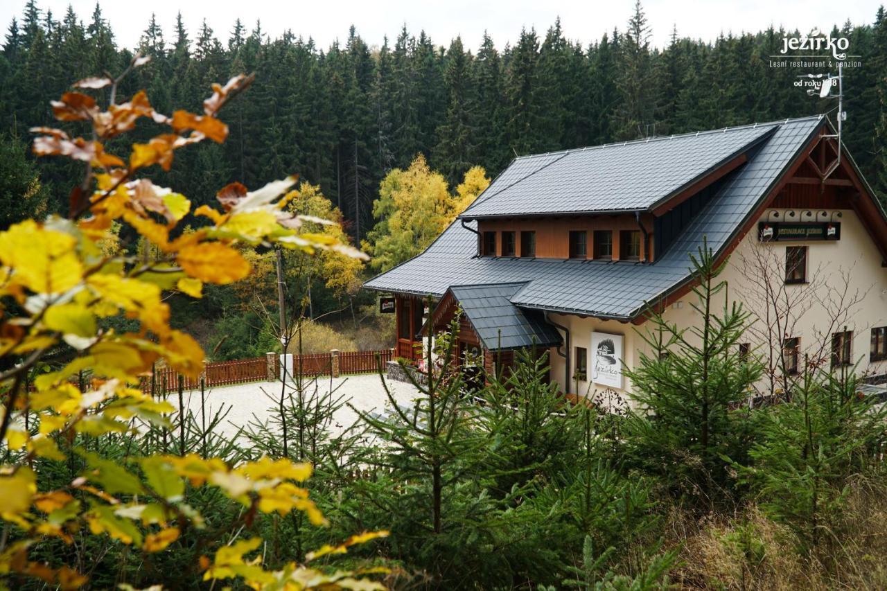 Jezírko Lesní Restaurant&penzion Affittacamere *